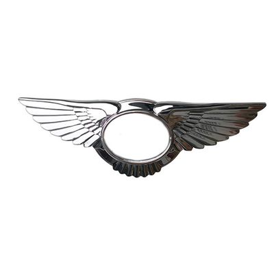 3W0853621A Bentleyの飛行の拍車の前部グリルによっては銀製のバッジの紋章が飛ぶ